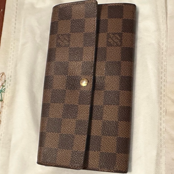 Louis Vuitton Damier wallet LV LONG WALLET LV DAMIER Excellent- see photos - Picture 16 of 16